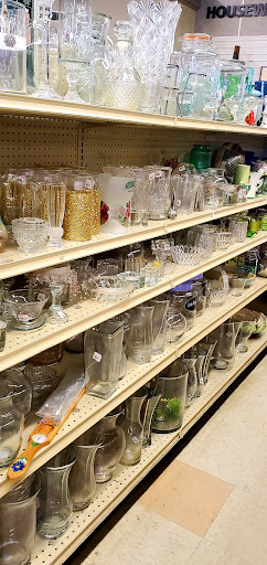 Thrift Store «Lakewood Goodwill», reviews and photos, 6002 Mt Tacoma Dr SW, Tacoma, WA 98499, USA