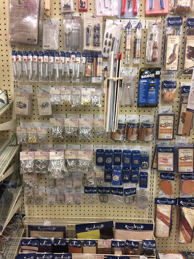 Craft Store «Hobby Lobby», reviews and photos, 1146 Hickory Point Mall, Forsyth, IL 62535, USA