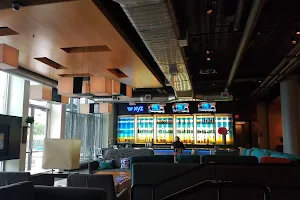 WXYZ Bar image