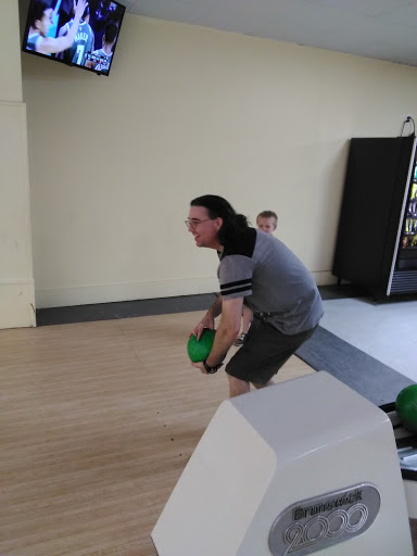 Bowling Alley «New Smyrna Lanes», reviews and photos, 185 N Causeway, New Smyrna Beach, FL 32169, USA