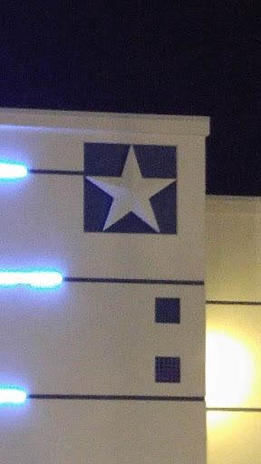 Movie Theater «Studio Movie Grill», reviews and photos, 1600 S Stemmons Fwy, Lewisville, TX 75067, USA