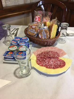 Plats et boissons hôtels Hotel Villa de Cabrales 33554 Las Arenas