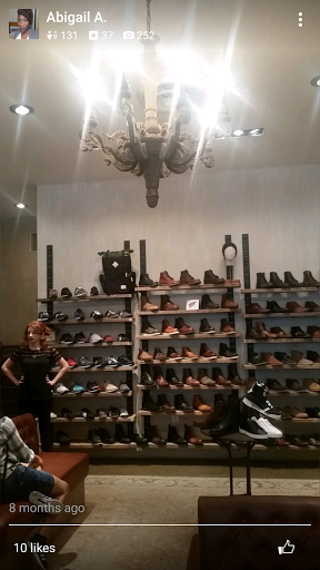 Shoe Store «DNA Footwear Williamsburg», reviews and photos, 133 N 7th St, Brooklyn, NY 11249, USA