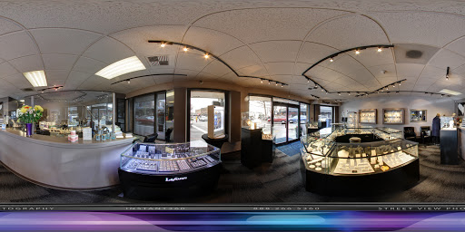 Jewelry Store «Lake Street Diamond Co», reviews and photos, 106 Lake St S, Kirkland, WA 98033, USA