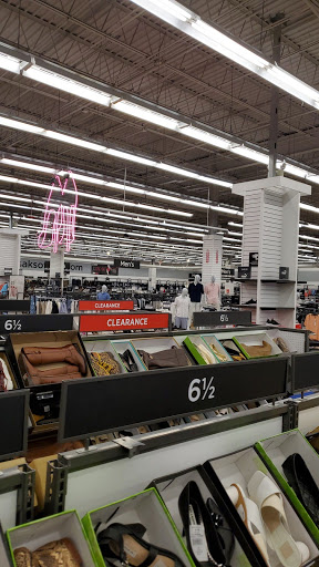 Department Store «Saks OFF 5TH», reviews and photos, 260 Shrewsbury Plaza, Shrewsbury, NJ 07702, USA