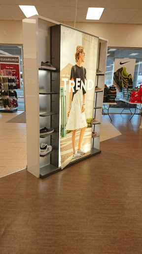 Shoe Store «Famous Footwear», reviews and photos, 1515 US-22 #42, Watchung, NJ 07069, USA