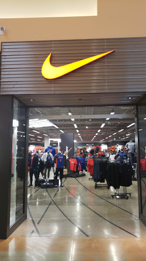 Clothing Store «Nike Factory Store», reviews and photos, 4760 Baldwin Rd M125, Auburn Hills, MI 48326, USA