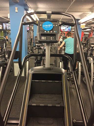 Gym «Blink Fitness Yonkers», reviews and photos, 8000 Mall Walk, Yonkers, NY 10704, USA