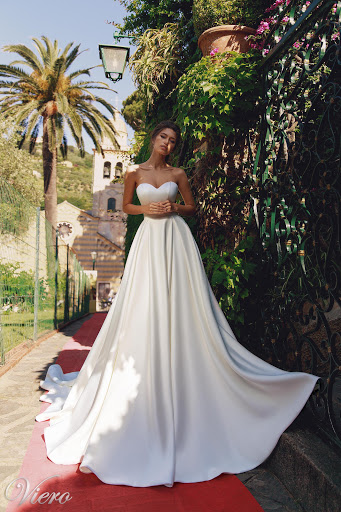 Bridal Shop «Viero Bridal», reviews and photos, 2236 W Chicago Ave, Chicago, IL 60622, USA