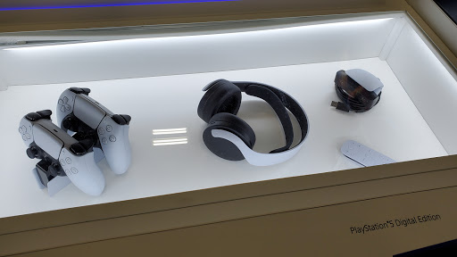 Electronics Store «Best Buy», reviews and photos, 12765 Harper Village Dr #160, Battle Creek, MI 49014, USA