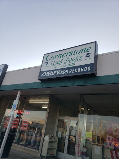 Used Book Store «Cornerstone Used Books», reviews and photos, 22 S Villa Ave, Villa Park, IL 60181, USA