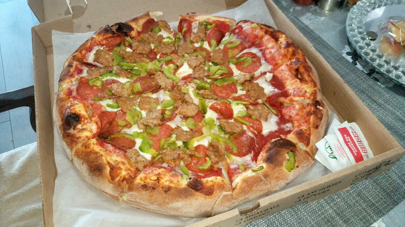 #1 best pizza place in Whittier - Barro's Pizza