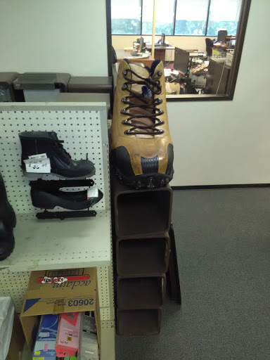 Shoe Store «Safety Shoe Distributors», reviews and photos, 9330 Lawndale St, Houston, TX 77012, USA