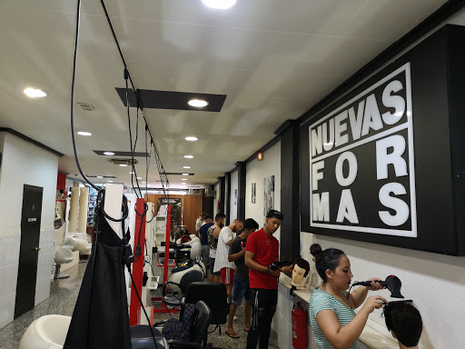 Información y opiniones sobre Peluqueria Nuevas Formas de Valencia