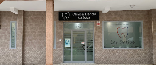 Clínica Dental Las Dalias - C. Robinson Crusoe, 14, 29006 Málaga