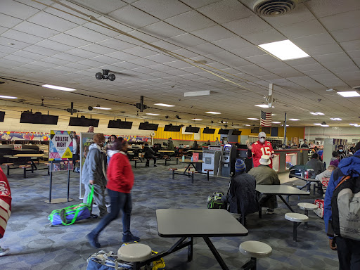 Bowling Alley «Bowl America Inc», reviews and photos, 140 S Maple Ave, Falls Church, VA 22046, USA