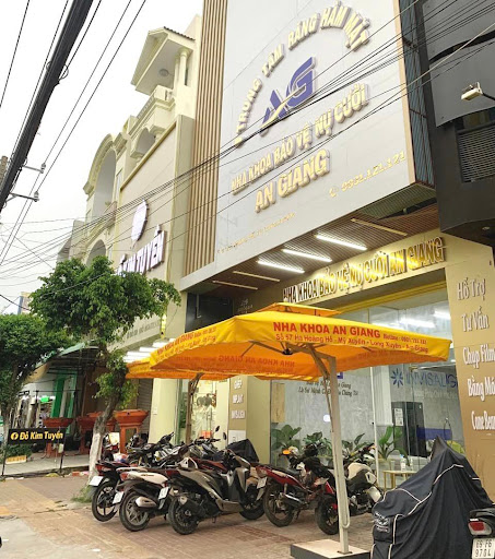 Af1qipmcmalfufjs Jnnw8dh9833c Ovpvo5xnu7zm