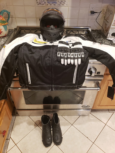 Motorcycle Parts Store «Cycle Gear», reviews and photos, 8930 SE Stark St, Portland, OR 97216, USA