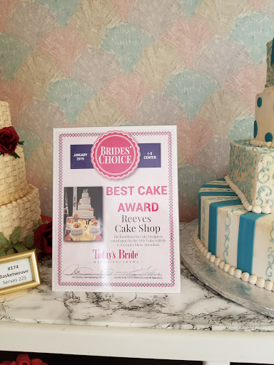 Bakery «Reeves Cake Shop», reviews and photos, 2770 Cory Ave, Akron, OH 44314, USA