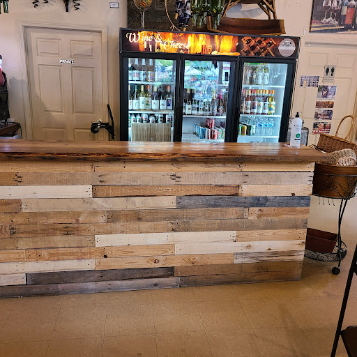 Wine Store «Galena Cellars», reviews and photos, 477 S 3rd St, Geneva, IL 60134, USA