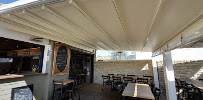 Atmosphère du Restaurant français Les Q Salés - Restaurant Bar Dégustation à Le Bois-Plage-en-Ré - n°18