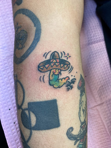 Tattoo Shop «Atomic Tattoos», reviews and photos, 1507 E North Ave, Milwaukee, WI 53202, USA