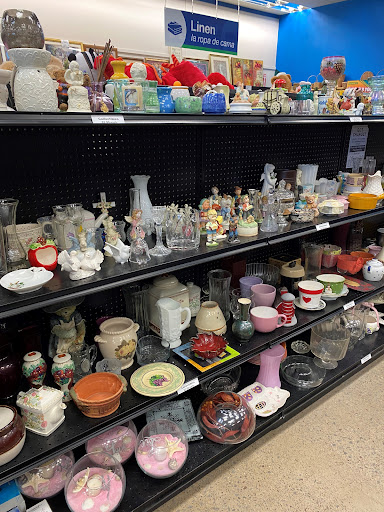 Thrift Store «Goodwill», reviews and photos