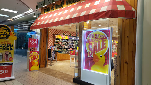 Shopping Mall «Phillipsburg Mall», reviews and photos, 1200 US-22, Phillipsburg, NJ 08865, USA