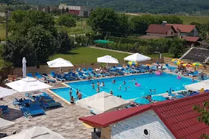 Piscina Dăești ( Laguna Pool ) image