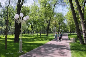 Park Imeni Ryskulbekova image