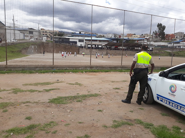 Opiniones de estadio amagasi en Quito - Campo de fútbol