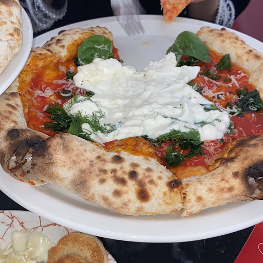 OPALO pizzera | اوبالو بيتزاريا 