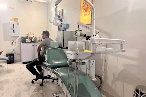 Apna Dental Hospital image