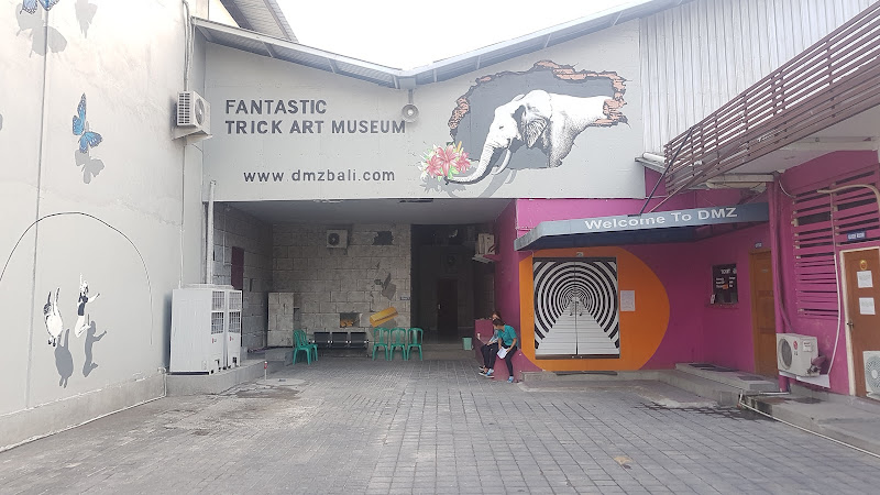 Dream Museum Zone (DMZ)