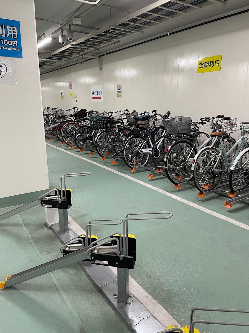 練馬区立平和台駅地下自転車駐車場