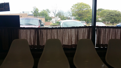 Laundromat «Worthington Laundry & Dry Cleaner», reviews and photos, 1101 Worthington Woods Blvd, Worthington, OH 43085, USA