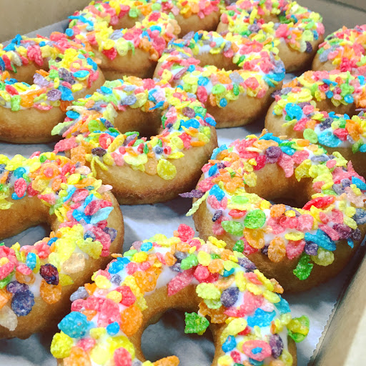 Donut Shop «The Donut Experiment Clearwater Beach», reviews and photos, 674 S Gulfview Blvd, Clearwater Beach, FL 33767, USA