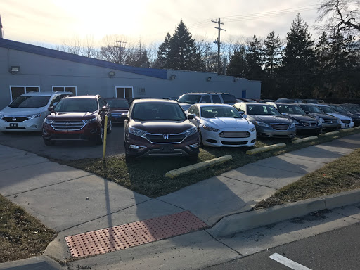 Used Car Dealer «ONE PRICE AUTO», reviews and photos, 1010 Southbound Gratiot Ave, Mt Clemens, MI 48043, USA