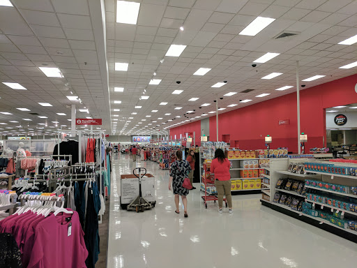 Department Store «Target», reviews and photos, 1 Mystic View Rd, Everett, MA 02149, USA