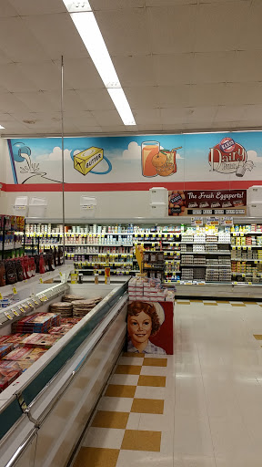 Grocery Store «Karns Foods», reviews and photos, 35 Centre Dr, New Bloomfield, PA 17068, USA