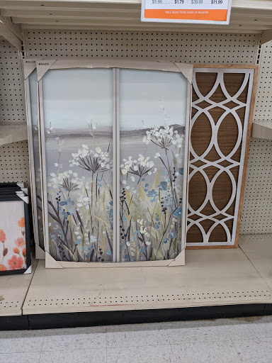 Discount Store «Big Lots», reviews and photos, 11 Robert Smalls Pkwy, Beaufort, SC 29903, USA