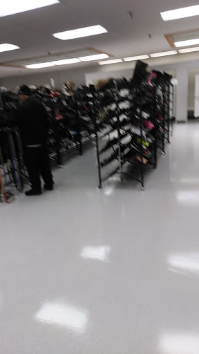 Thrift Store «Fairfield Crossings Goodwill Store», reviews and photos, 4605 Dixie Hwy, Fairfield, OH 45014, USA