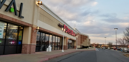 Shopping Mall «Conway Commons Shopping Center», reviews and photos, 310 Conway Blvd, Conway, AR 72034, USA