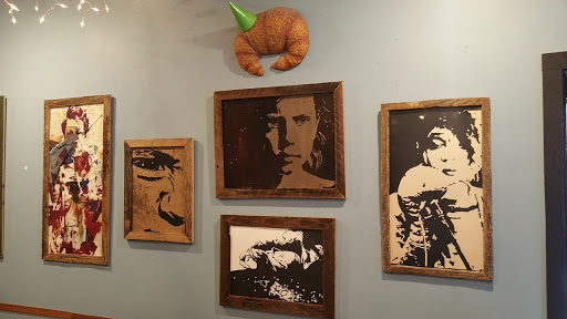 Coffee Shop «North Lime Coffee & Donuts», reviews and photos, 575 N Limestone, Lexington, KY 40508, USA