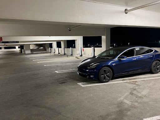 Electric vehicle charging station contractor Glendale