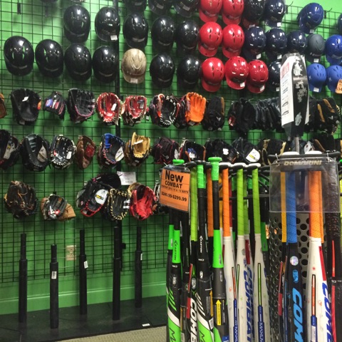 Sporting Goods Store «Play It Again Sports Carrollwood Tampa», reviews and photos, 11921 Dale Mabry Hwy #8, Tampa, FL 33618, USA