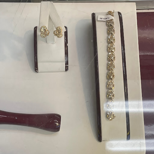 Pawn Shop «Buffalo Grove Jewelry & Loan», reviews and photos, 1497 W Dundee Rd, Buffalo Grove, IL 60089, USA