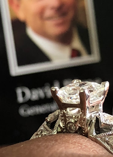 Jewelry Store «Anaheim Hills Jewelry & Coin», reviews and photos, 5562 E Santa Ana Canyon Rd, Anaheim, CA 92807, USA