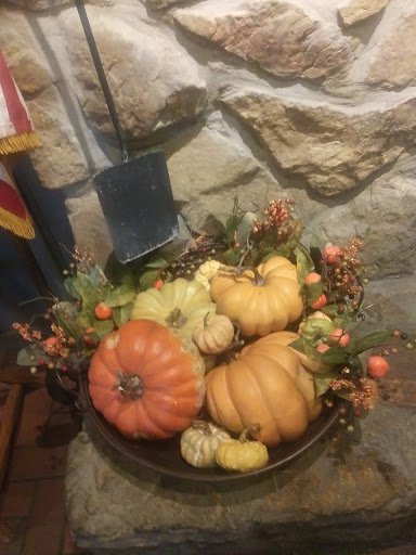 American Restaurant «Cracker Barrel Old Country Store», reviews and photos, 2012 E 59th St, Anderson, IN 46013, USA