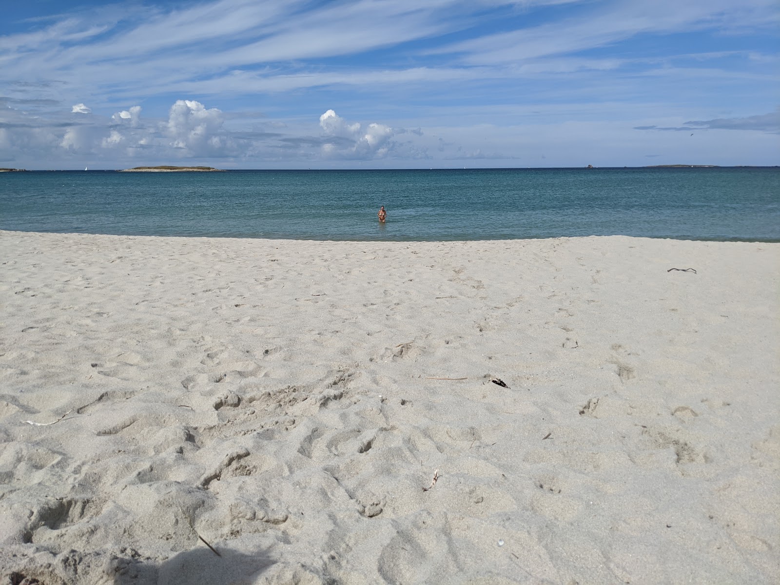 Foto van Plage des Trois Moutons met recht en lang